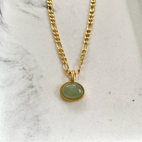 Green Aventurine Necklace, Figaro chain necklace, green gem necklace - Picture 6 of 8
